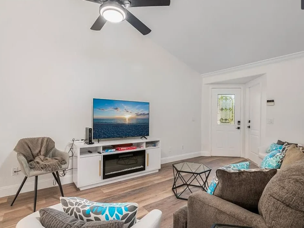 Exquisite 3-Bedroom Home in North Naples - Your Ideal Getaway